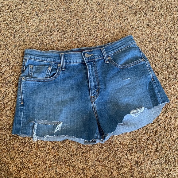 Levi denim shorts - Picture 1 of 5